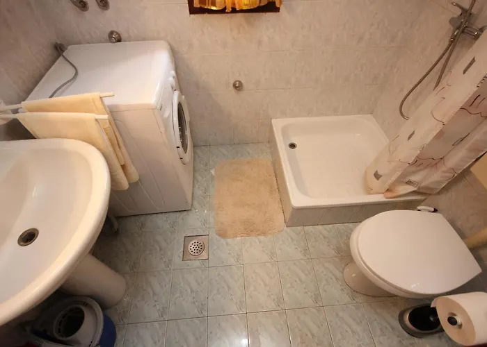 Apartments With Parking Space Veli Losinj, Losinj - 8029 Veli Losinj