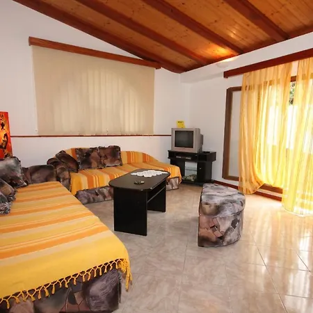 With Parking Space Veli Losinj, Losinj - 8029 Apartament Veli Lošinj