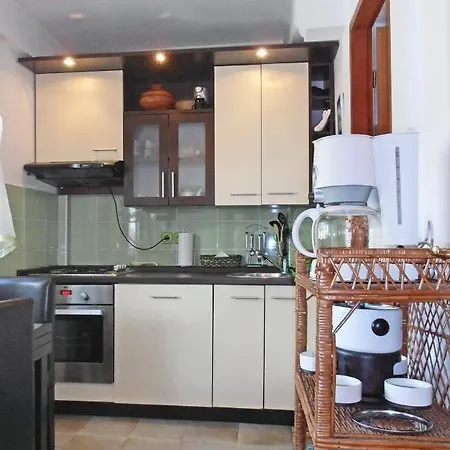 With Parking Space Veli Losinj, Losinj - 8029 Apartament