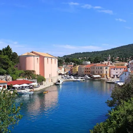 Apartament With Parking Space Veli Losinj, Losinj - 8029 Veli Lošinj