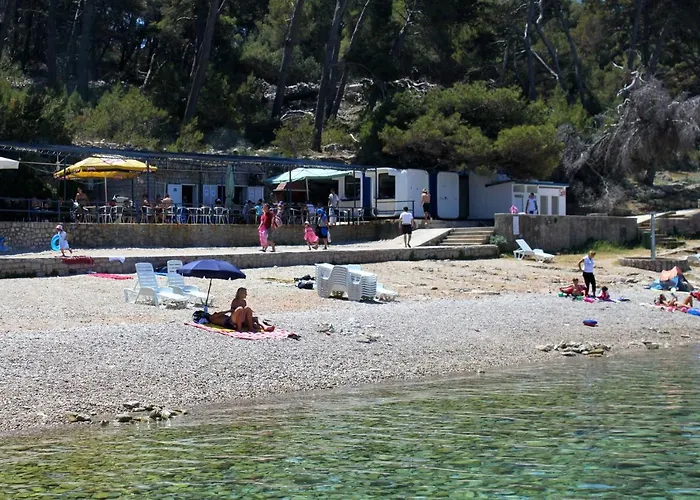 Appartement With Parking Space Veli Losinj, Losinj - 8029 Veli Lošinj