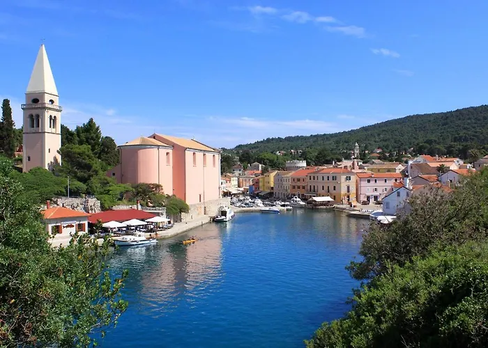 Appartement With Parking Space Veli Losinj, Losinj - 8029 Veli Lošinj
